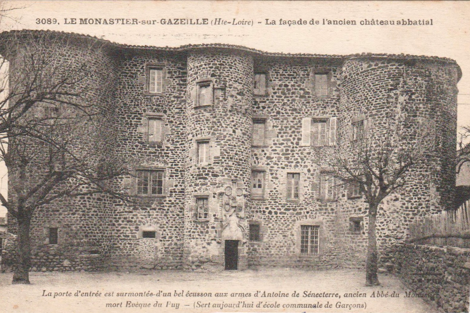 Ch Teau Abbatial Le Monastier Sur Gazeille