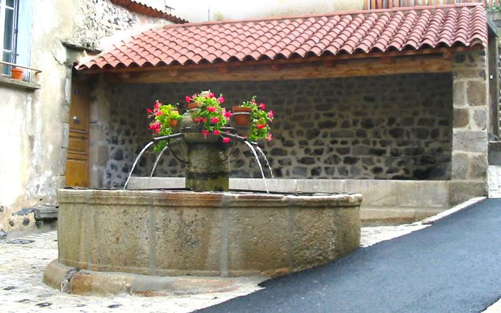 Fontaine & Lavoir de la Conque - Le Monastier sur Gazeille